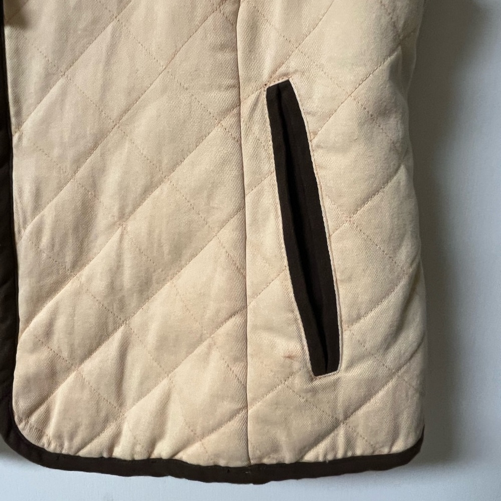 Madison Creek Outfitters Beige/Very Light Yellow Quilted Vest for Women - Picture 3 of 7